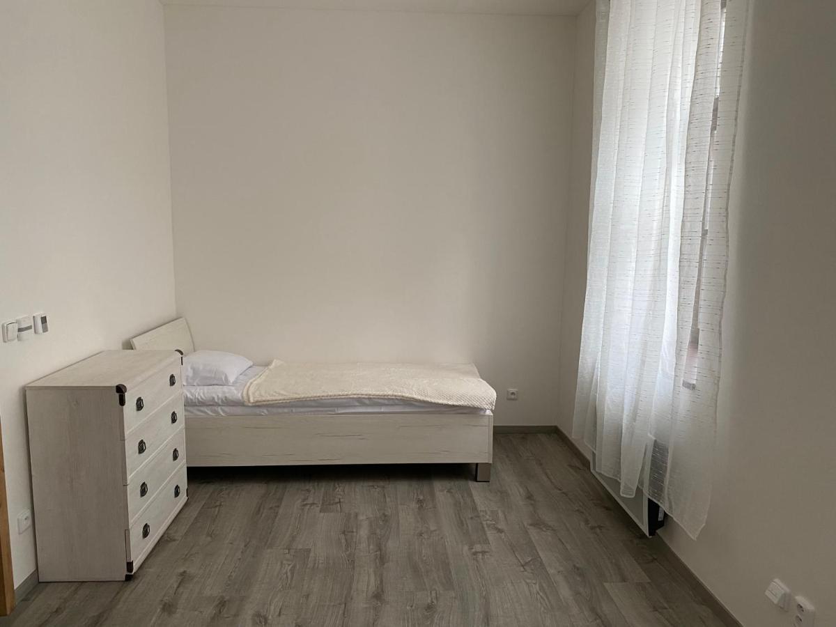 Klicperovo 3Kk Hradec Kralove Exterior photo